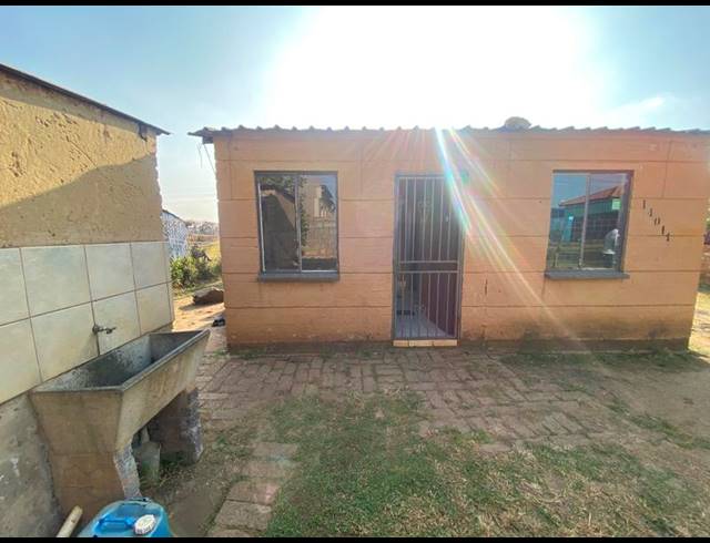 2 BEDROOM HOUSE FOR SALE IN PALM RIDGE